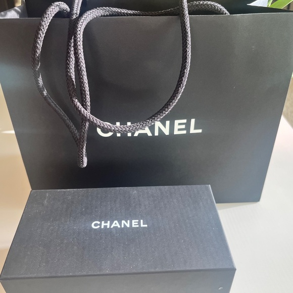 Chanel Sunglasses main image 2